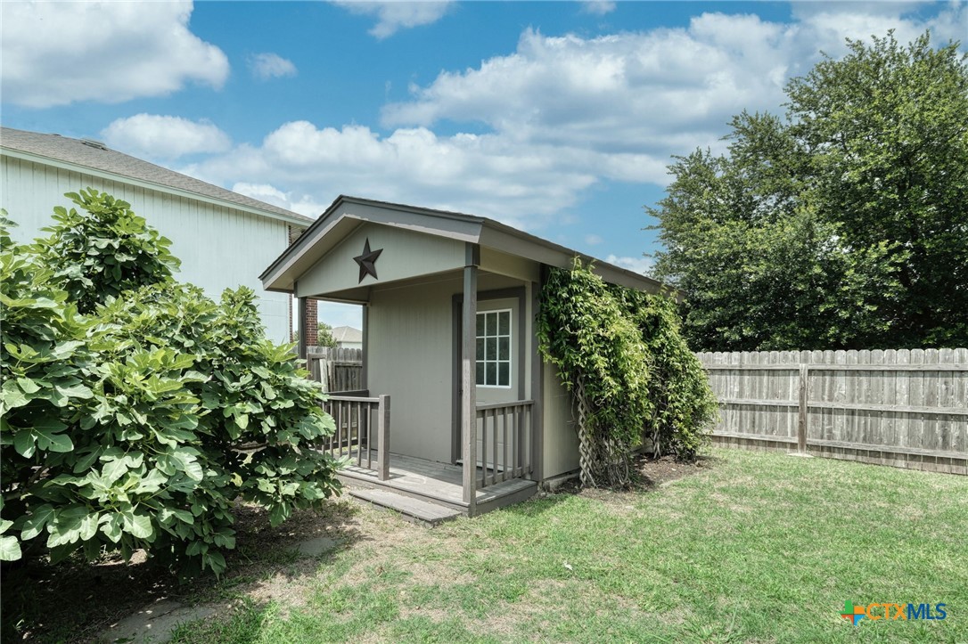 1335 Lakeside Loop Property Photo 34