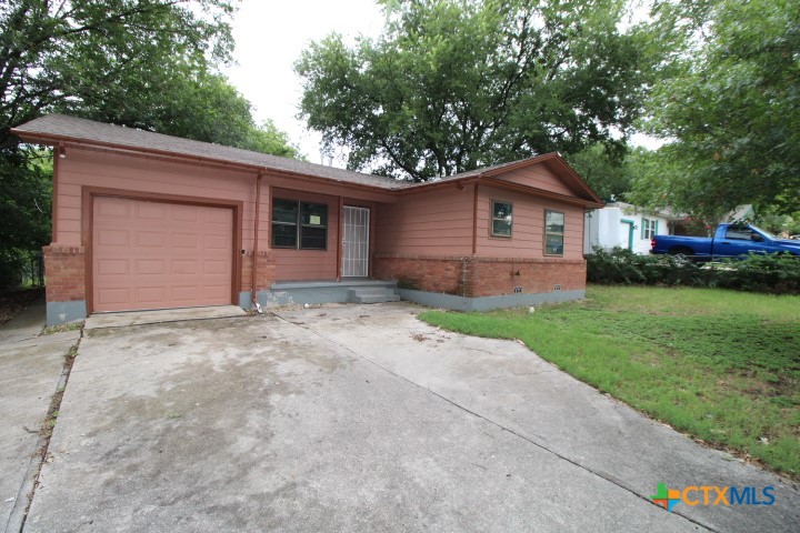 313 Elm Street Property Photo 1