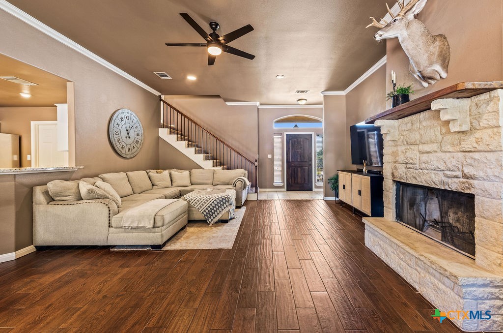 10 Long Bow Lane Property Photo 7
