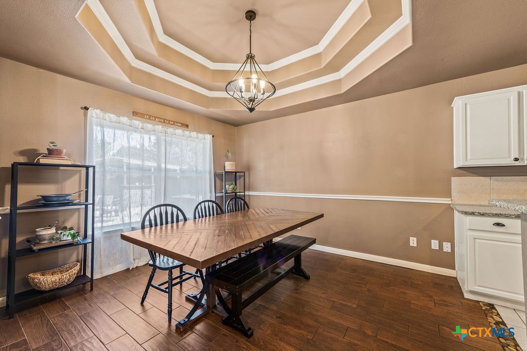 10 Long Bow Lane Property Photo 17