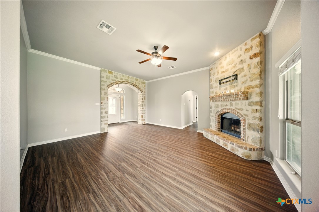 412 Coventry Drive Property Photo 10