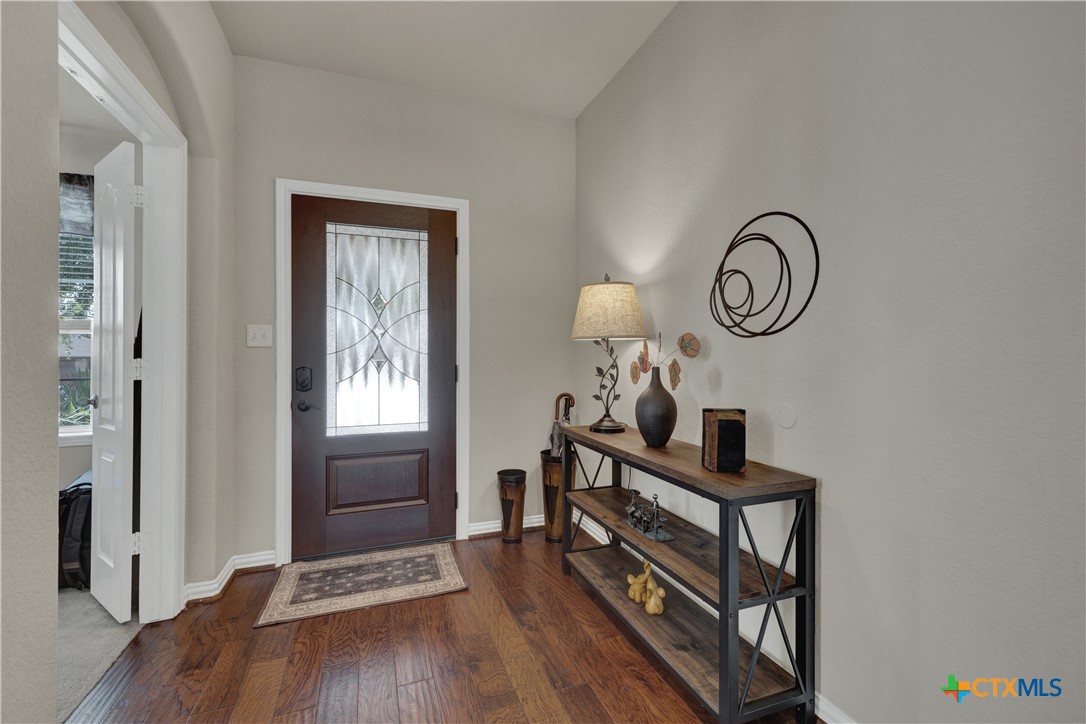 6333 Iris Run Property Photo 3