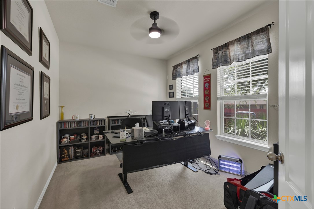 6333 Iris Run Property Photo 4
