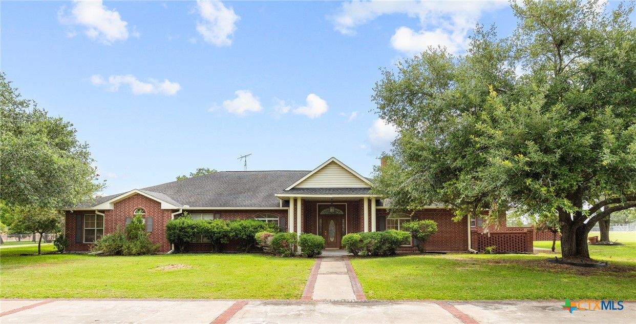 803 S Converse Street Property Photo 1