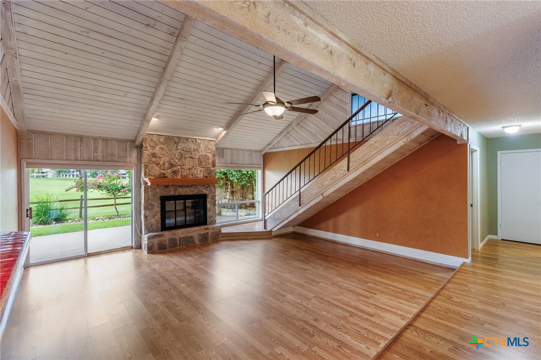2820 Aurora Property Photo 9