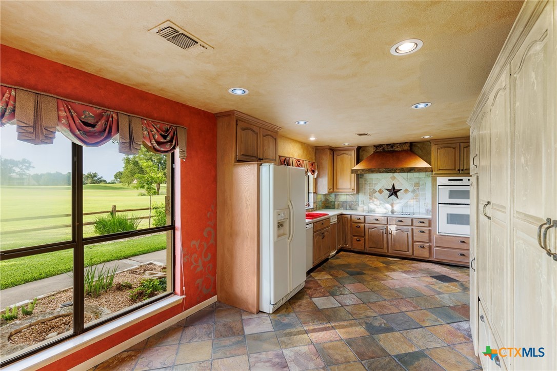 2820 Aurora Property Photo 15