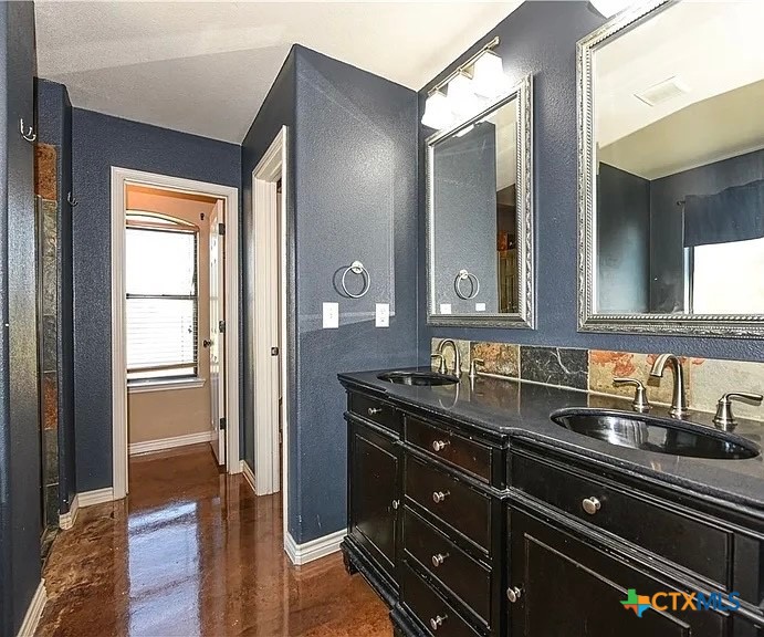 4910 Bronze Drive Property Photo 13