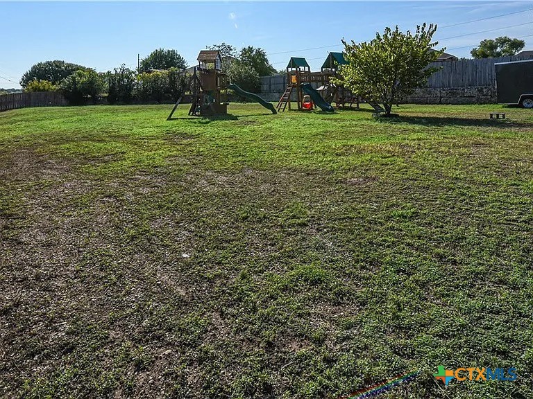 4910 Bronze Drive Property Photo 20