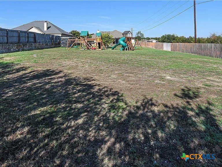 4910 Bronze Drive Property Photo 21