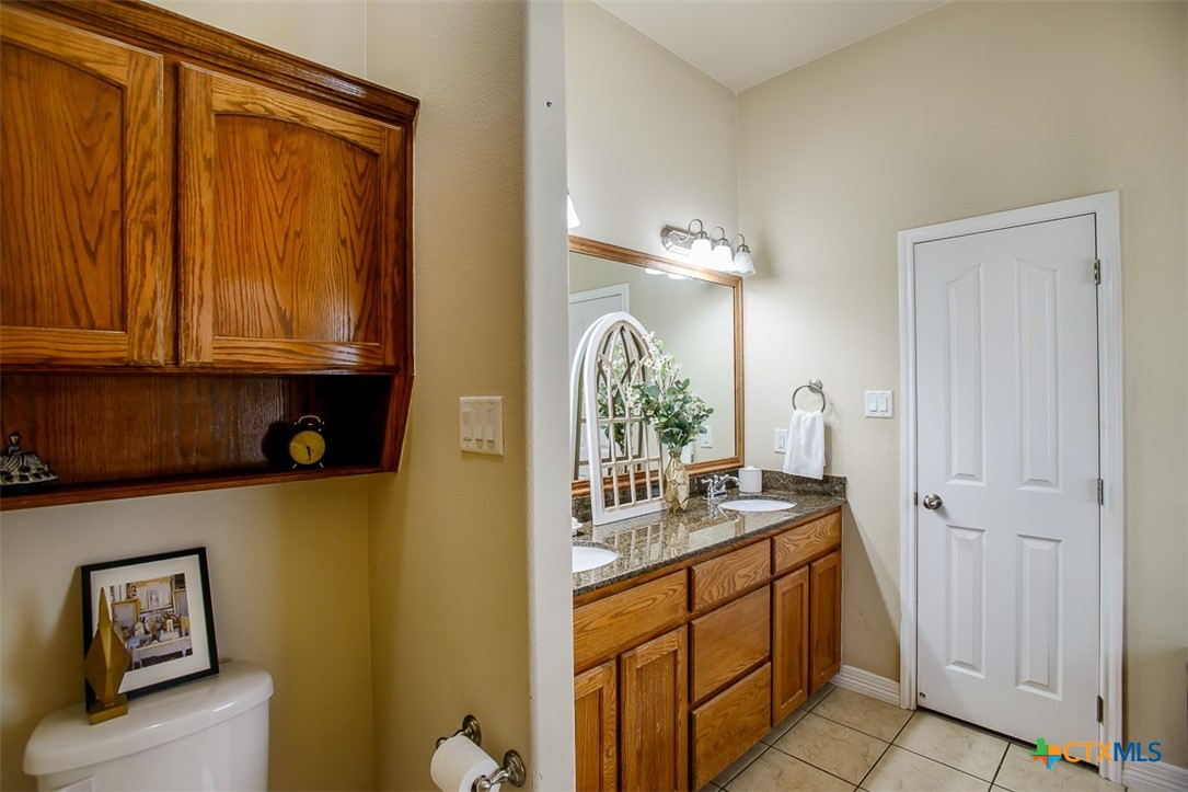1127 Chaucer Lane Property Photo 25