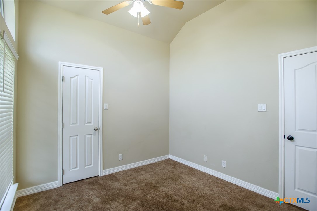 1127 Chaucer Lane Property Photo 29