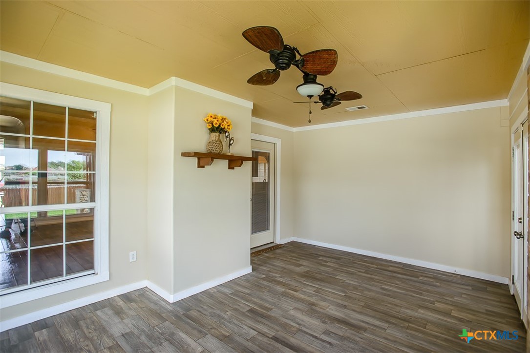 1127 Chaucer Lane Property Photo 35