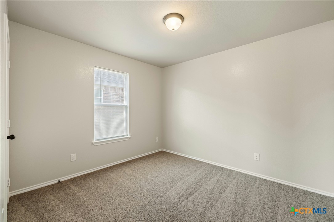 912 Damascus Drive Property Photo 11