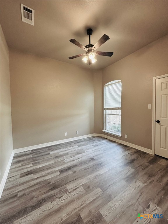 301 Winston Drive Property Photo 13