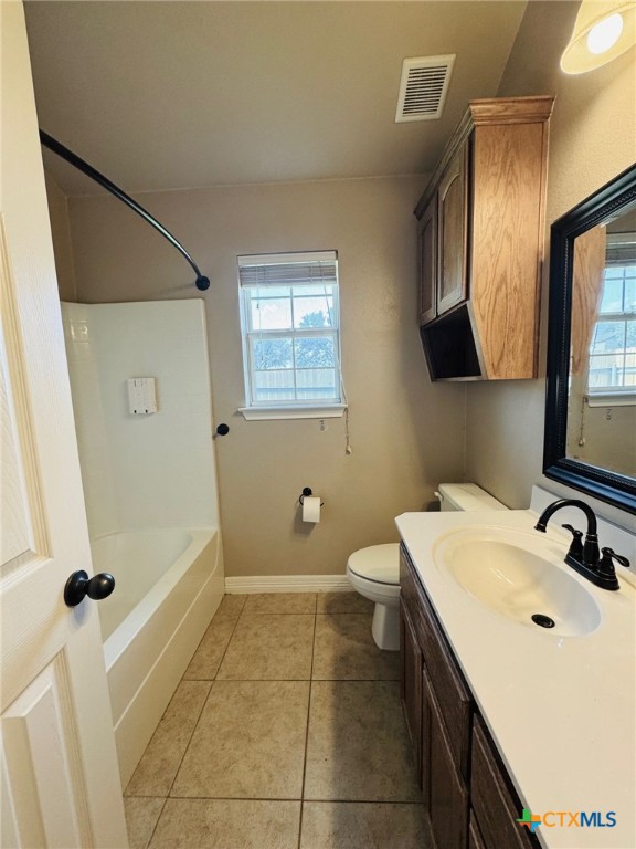 301 Winston Drive Property Photo 14