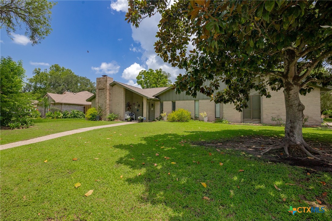 602 Chimney Rock Drive Property Photo 2