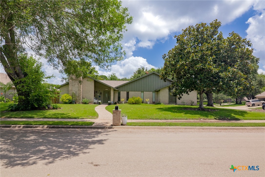 602 Chimney Rock Drive Property Photo 31