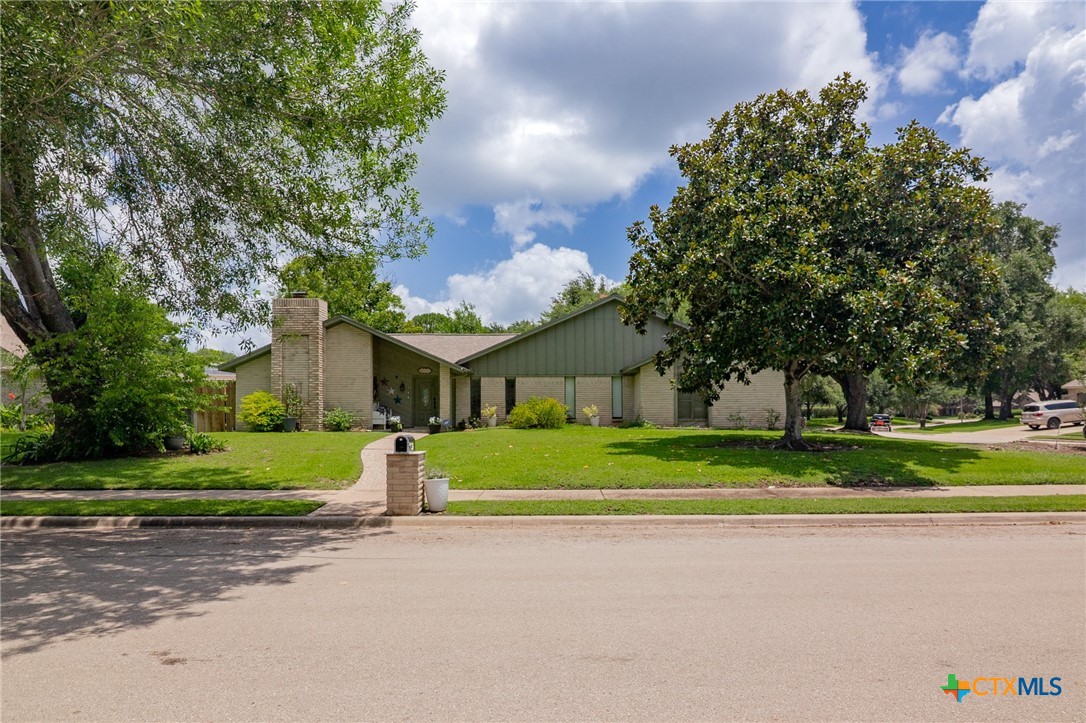 602 Chimney Rock Drive Property Photo 32
