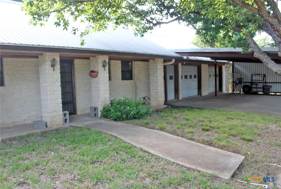 1141 Fm 3158 Property Photo 1