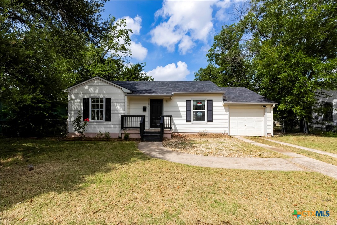 512 Kern Road Property Photo