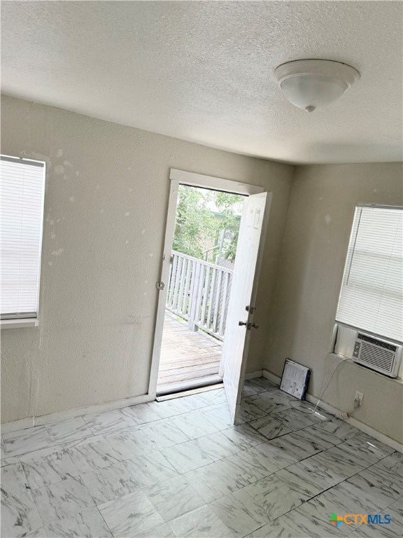 203 N 1st Street Property Photo 3