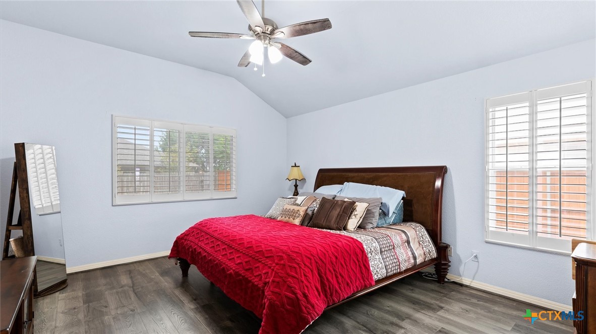1238 Sugar Land Drive Property Photo 11