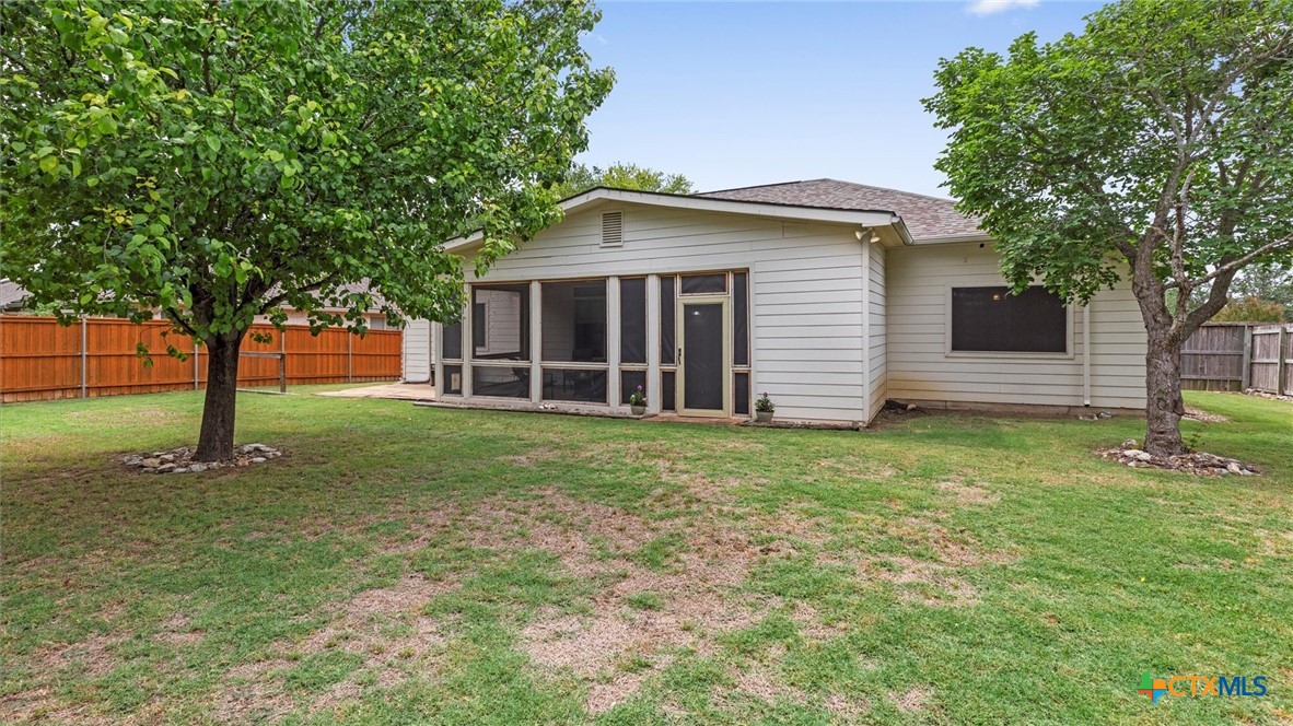 1238 Sugar Land Drive Property Photo 21