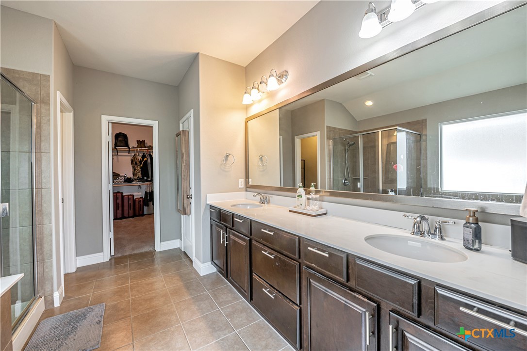 822 Old World Drive Property Photo 31