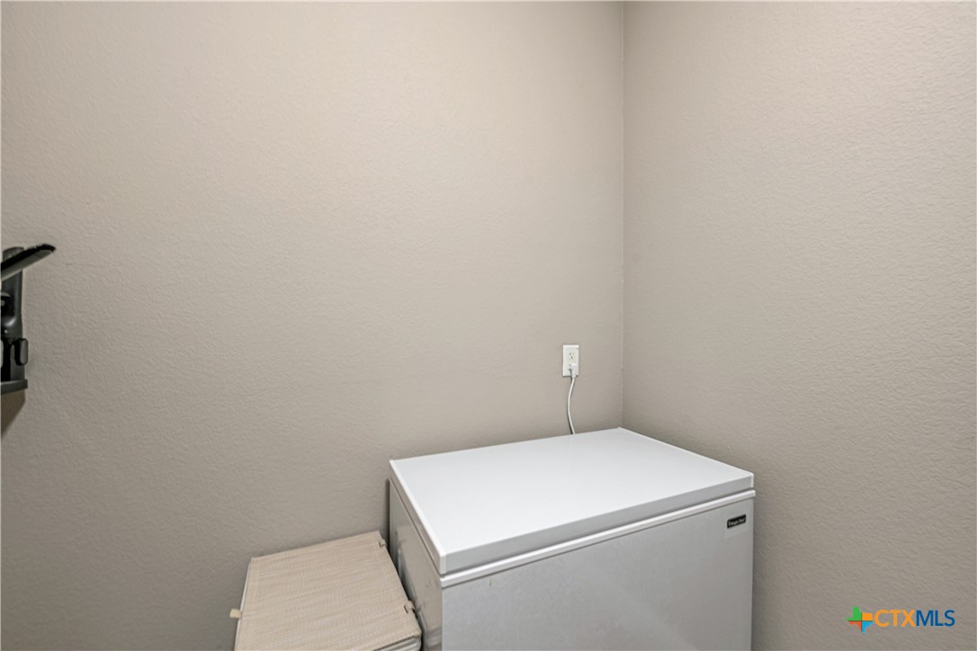 822 Old World Drive Property Photo 38