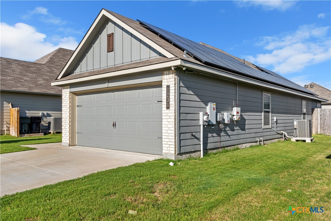 1231 Kiskadee Branch Drive Property Photo 1