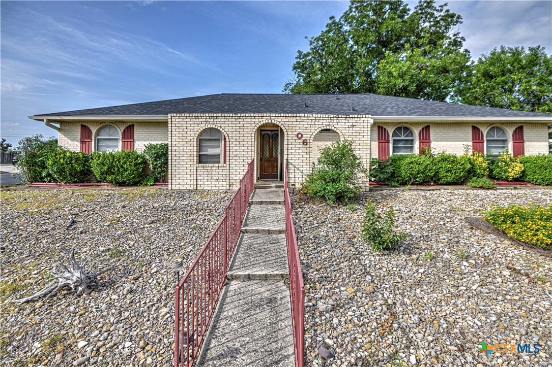 606 Shad Circle Property Photo 1