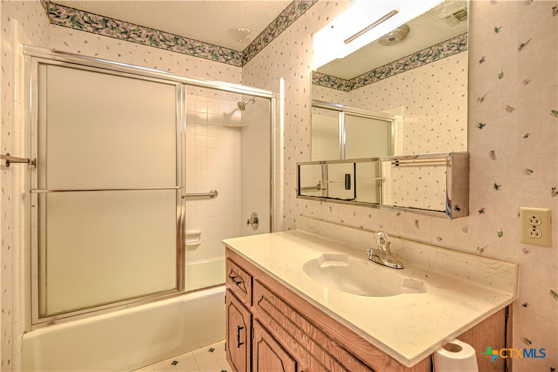 606 Shad Circle Property Photo 6