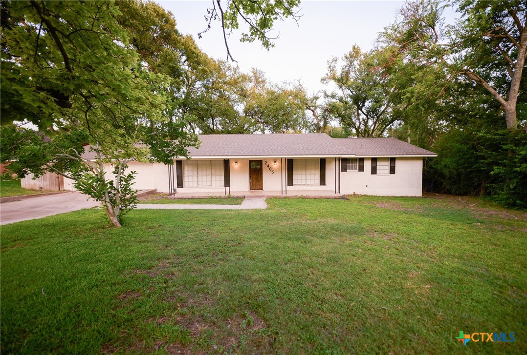 2405 Redwing Drive Property Photo 1