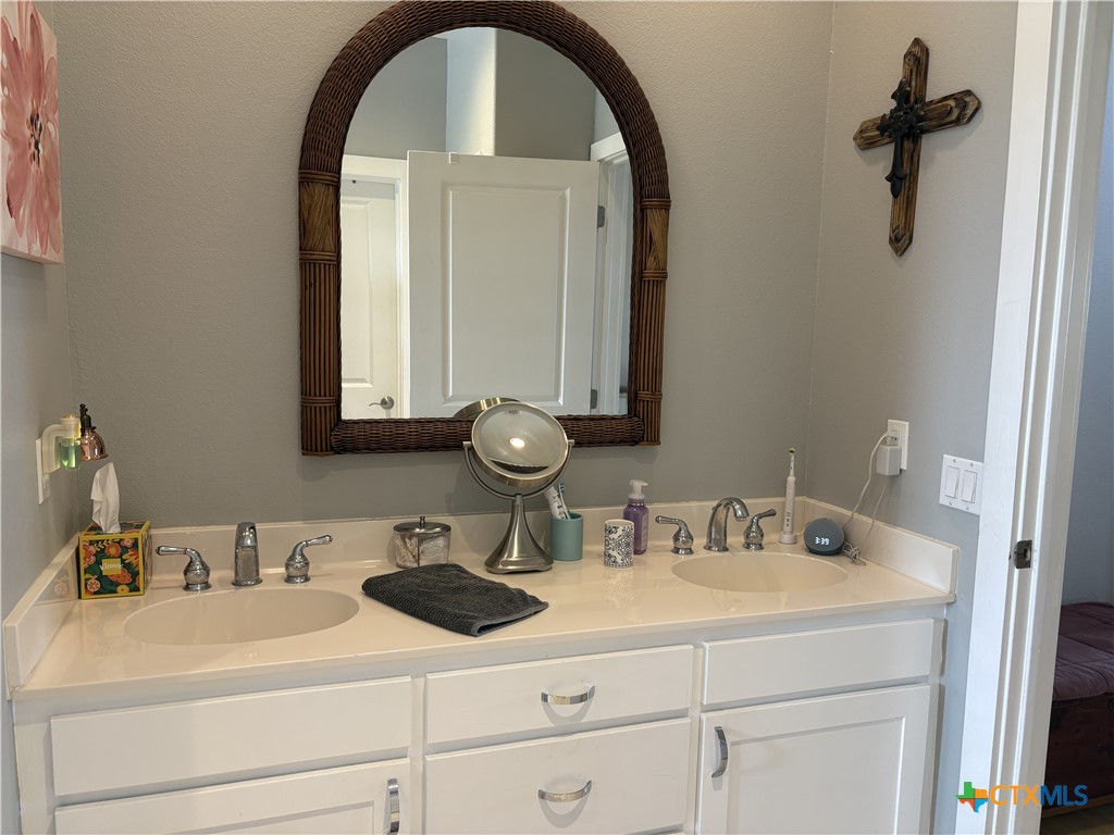 501 Carabajal Road Property Photo 25