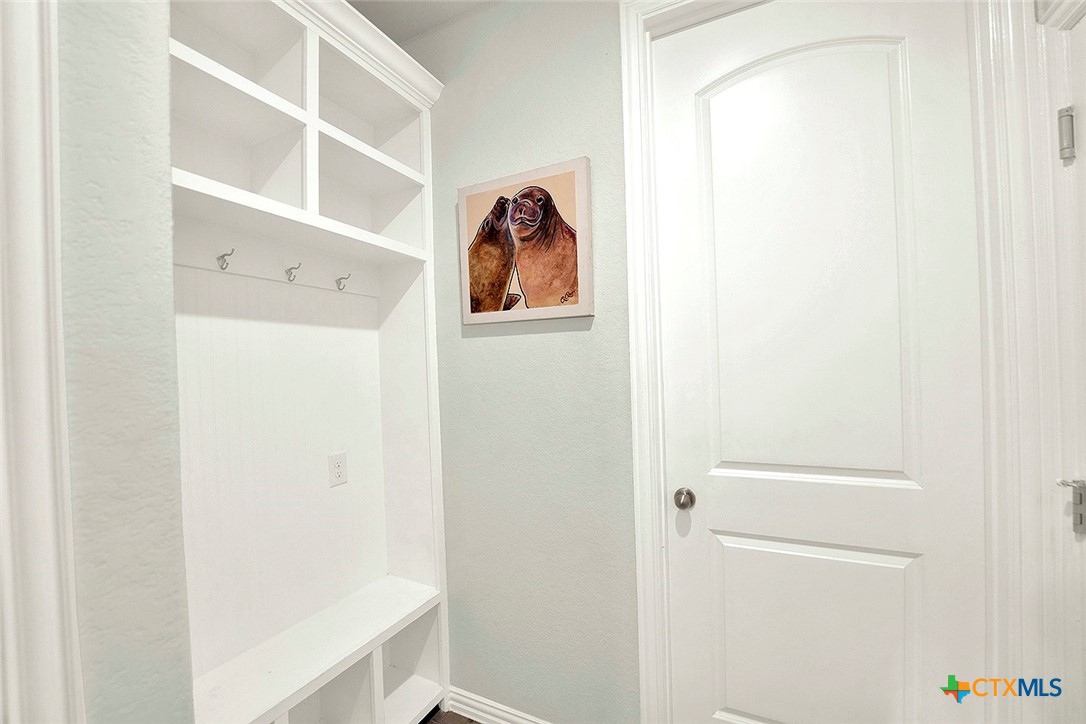 1417 Quarry Rock Property Photo 8