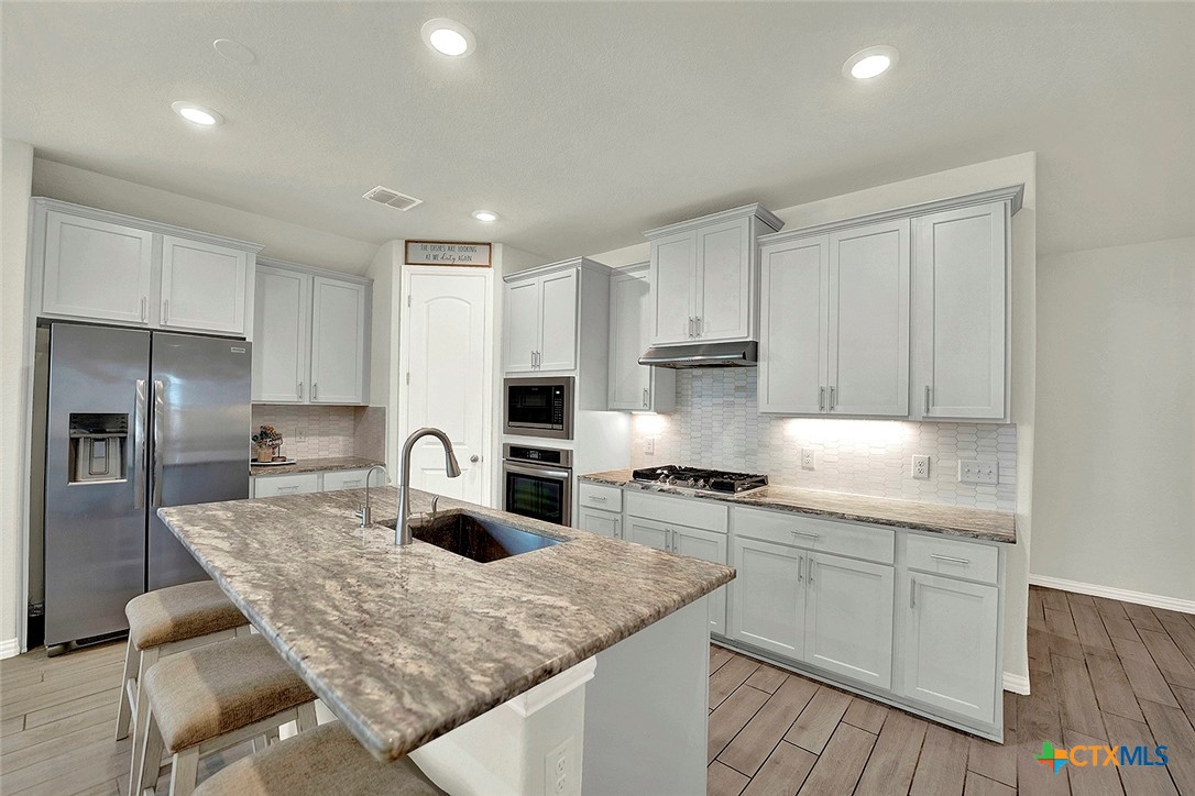 1417 Quarry Rock Property Photo 13