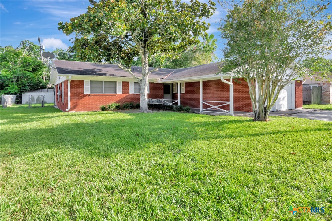 2307 E Airline Road Property Photo 1