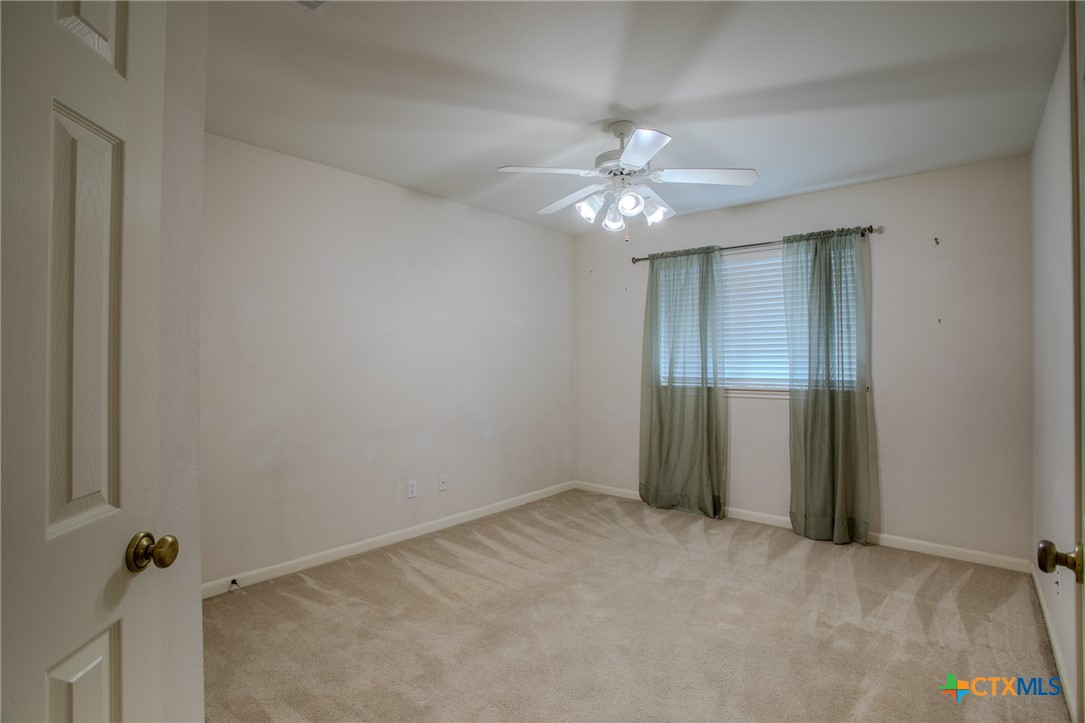 106 Fieldstone Property Photo 13