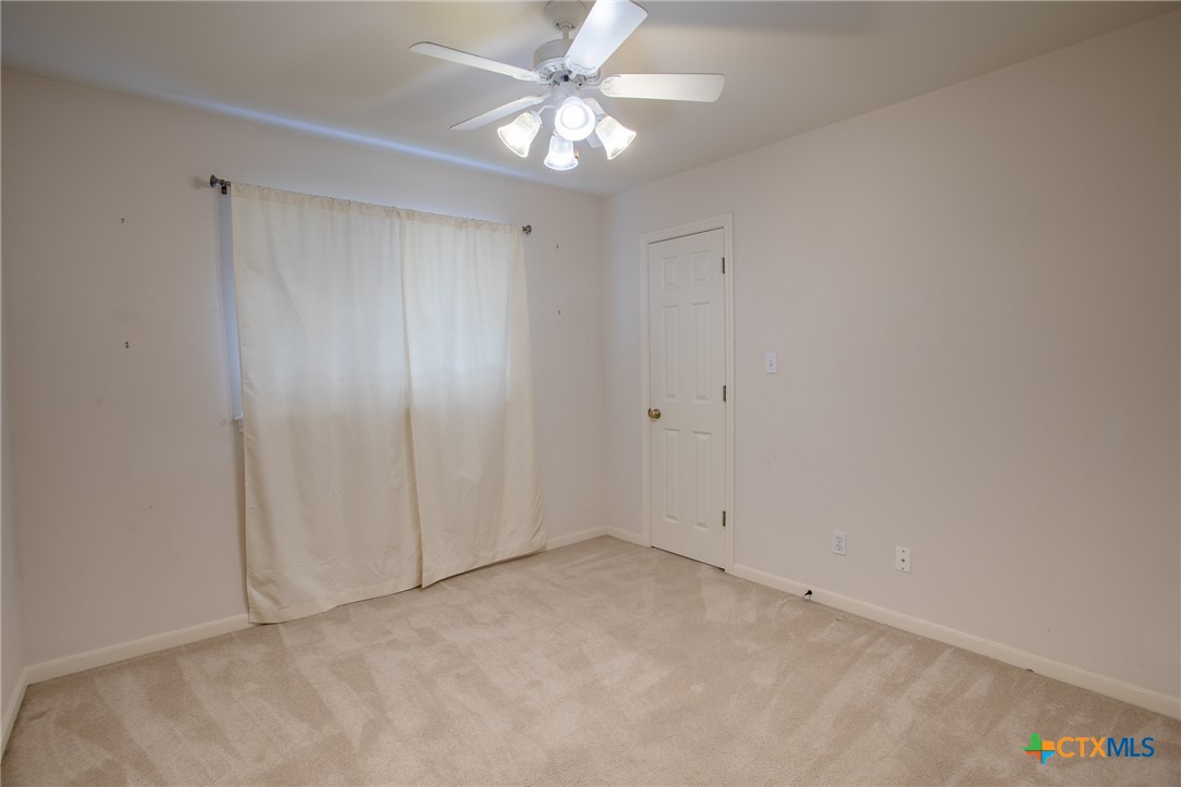106 Fieldstone Property Photo 15
