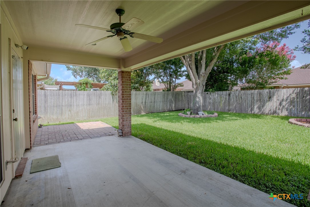 106 Fieldstone Property Photo 16