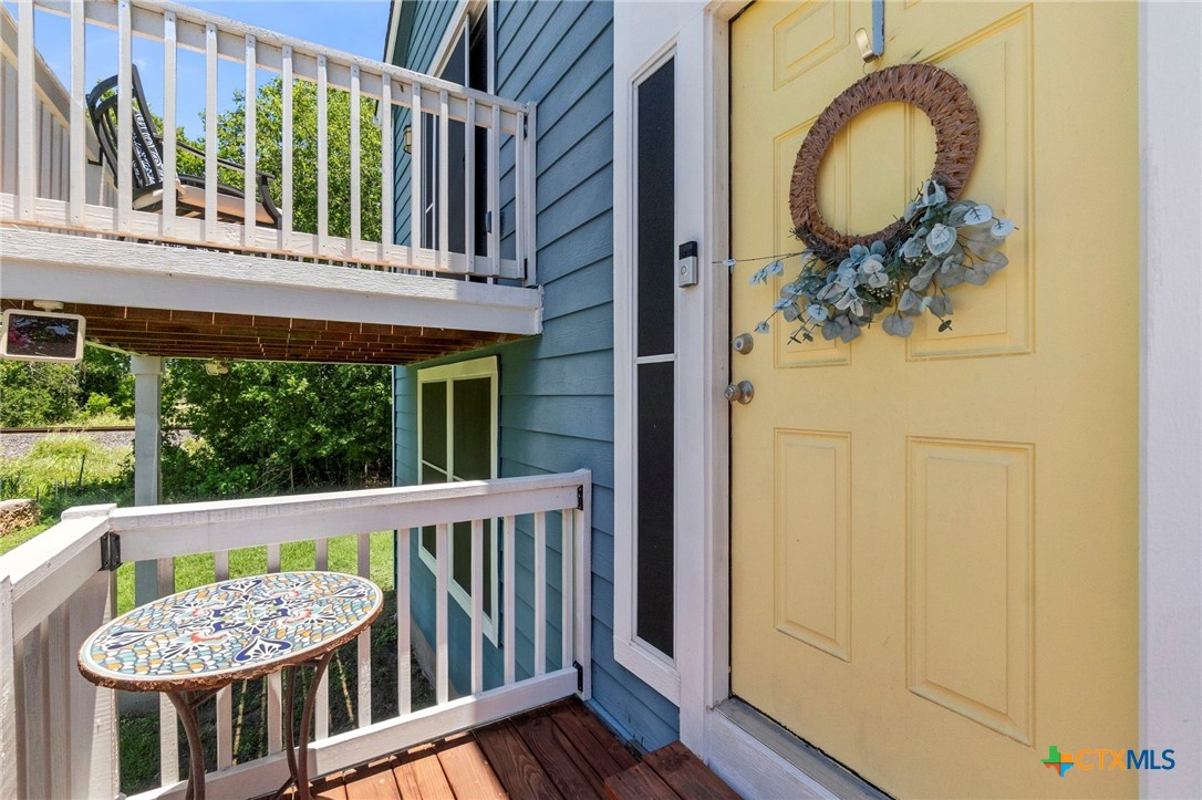 340 Trestle Tree Property Photo 3