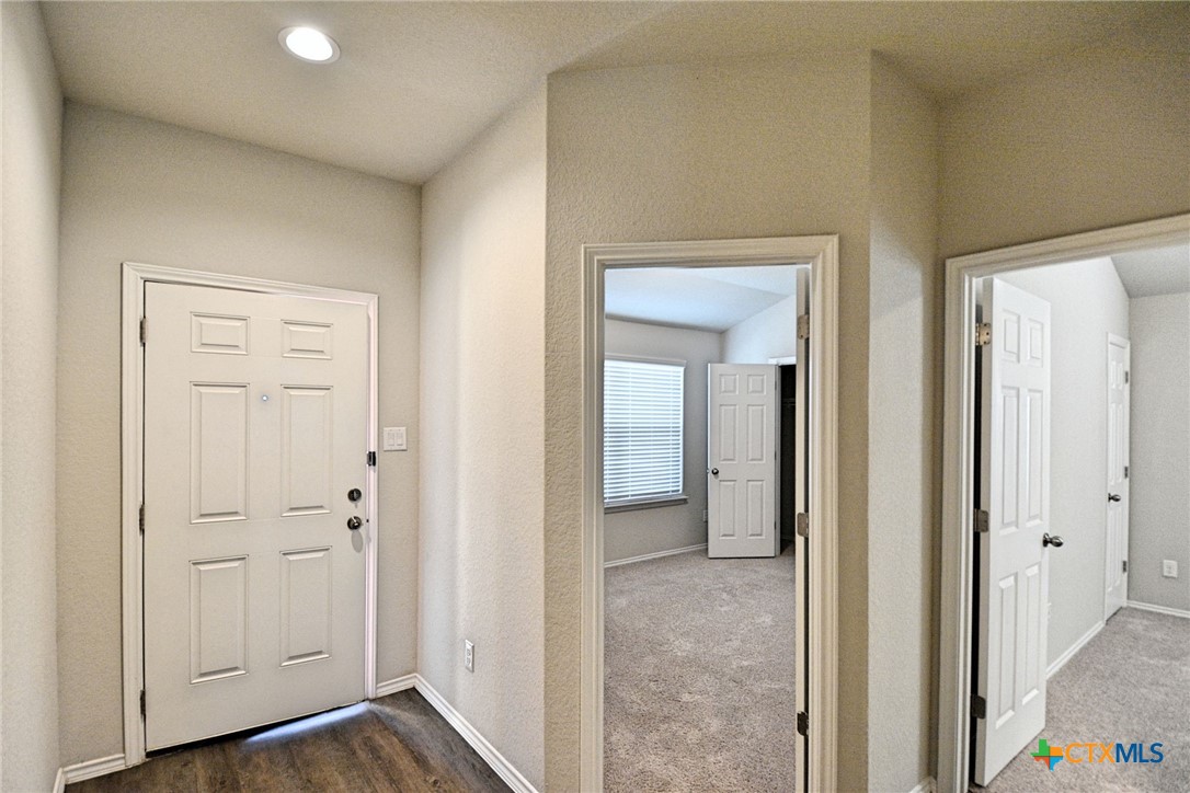 475 Autumn Leaf Drive Property Photo 4