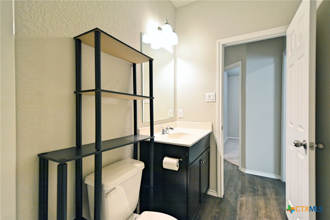 475 Autumn Leaf Drive Property Photo 8