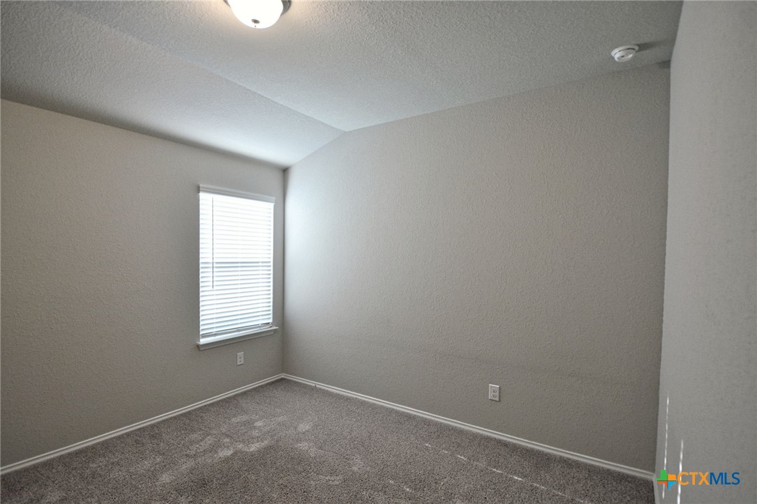 475 Autumn Leaf Drive Property Photo 10