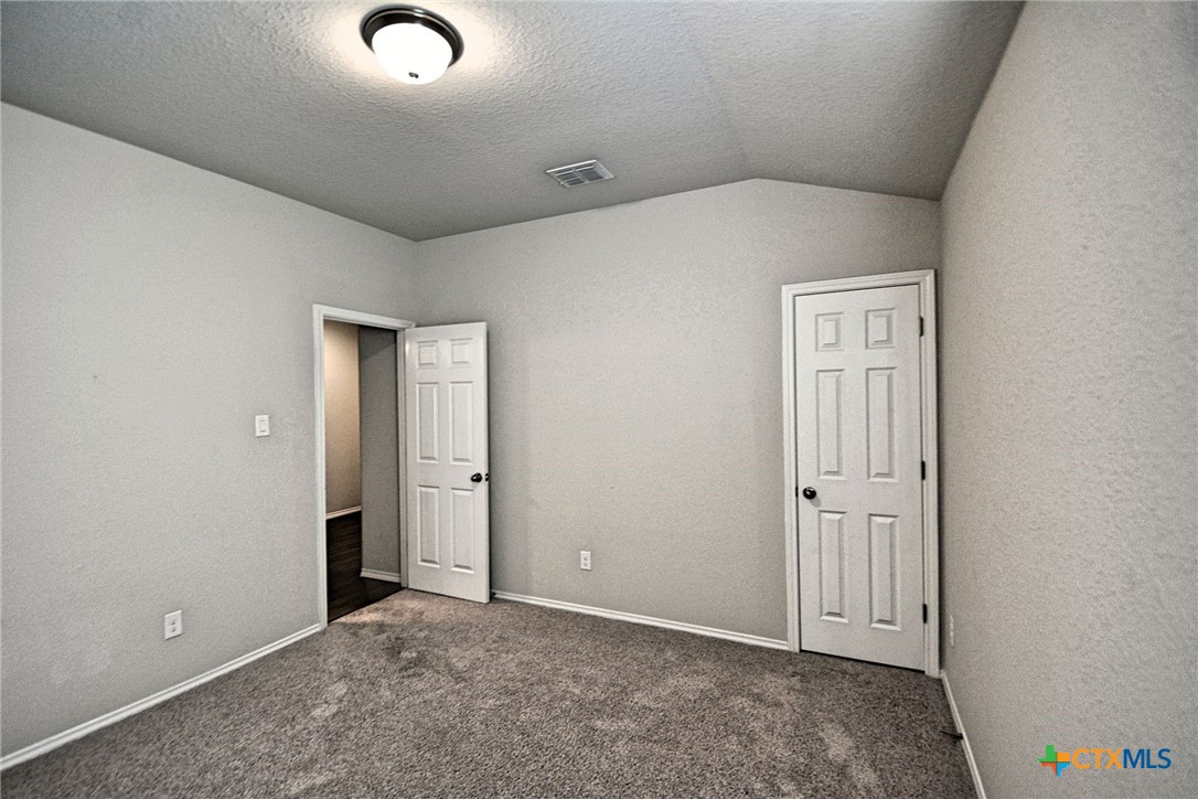 475 Autumn Leaf Drive Property Photo 11