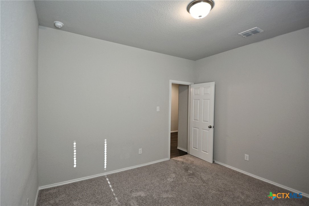 475 Autumn Leaf Drive Property Photo 12