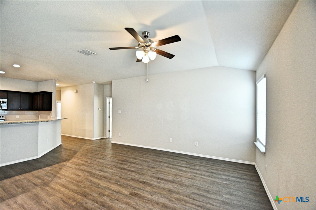 475 Autumn Leaf Drive Property Photo 16