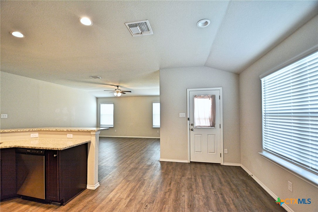 475 Autumn Leaf Drive Property Photo 19