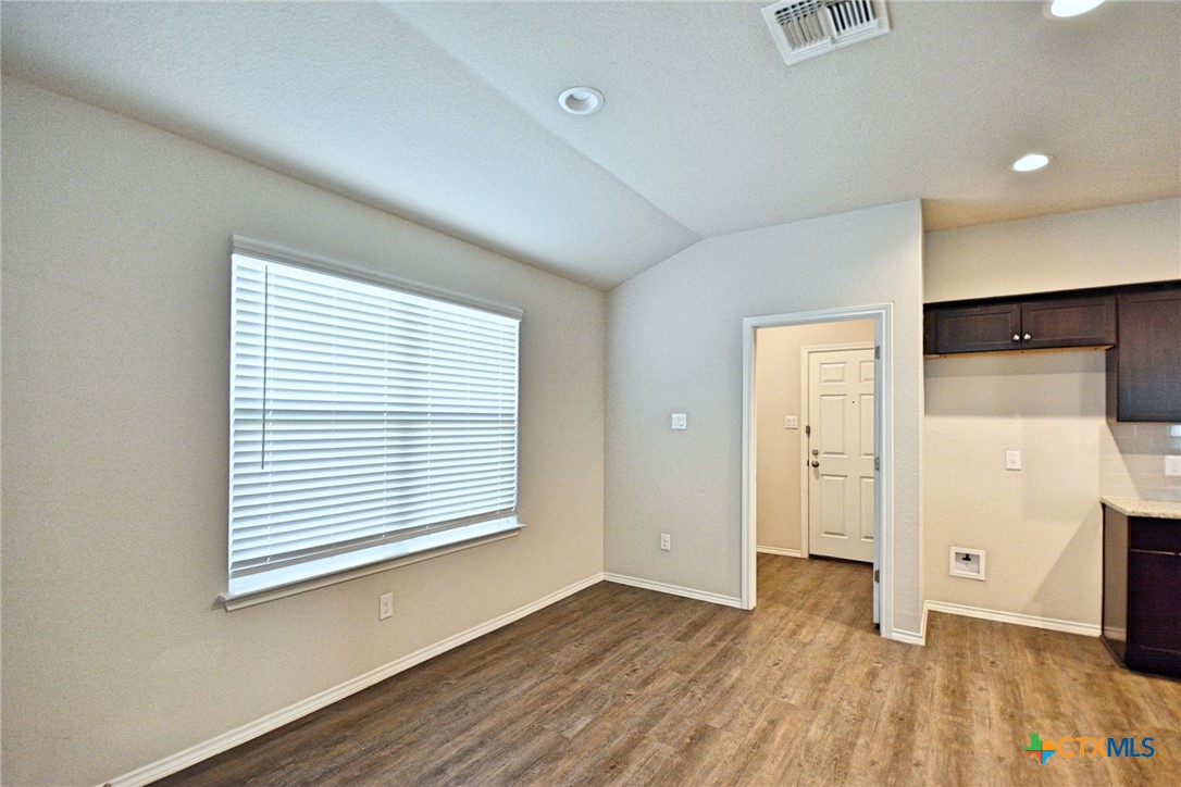 475 Autumn Leaf Drive Property Photo 20