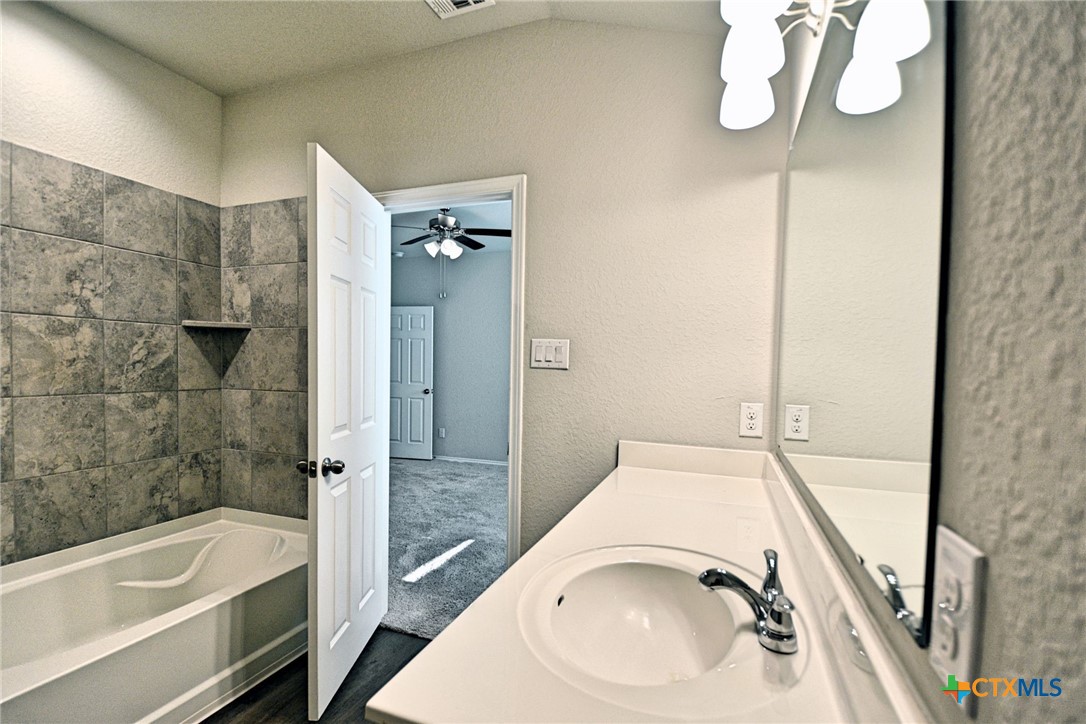475 Autumn Leaf Drive Property Photo 30